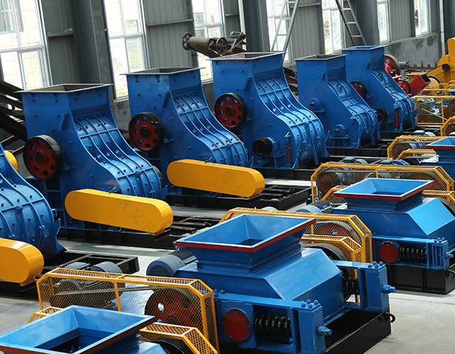 頁巖制磚用雙級無篩底粉碎機出料粒度能控制在多少？